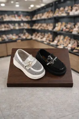 حذاء بنات صغار